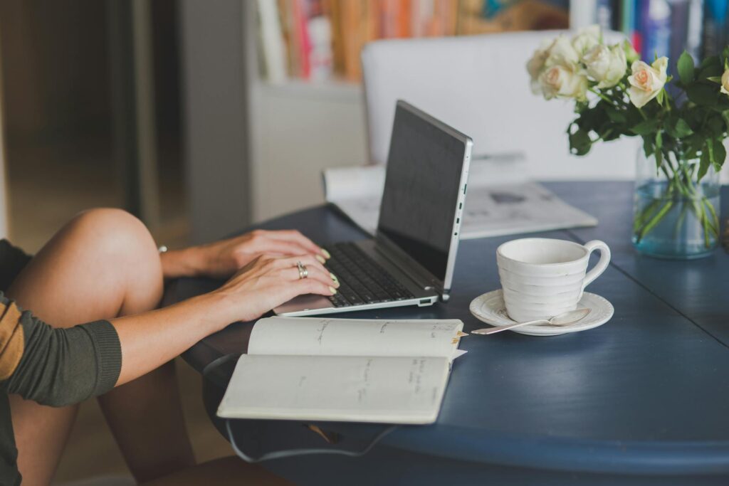 The Easiest Way to Start Earning Money Writing Online